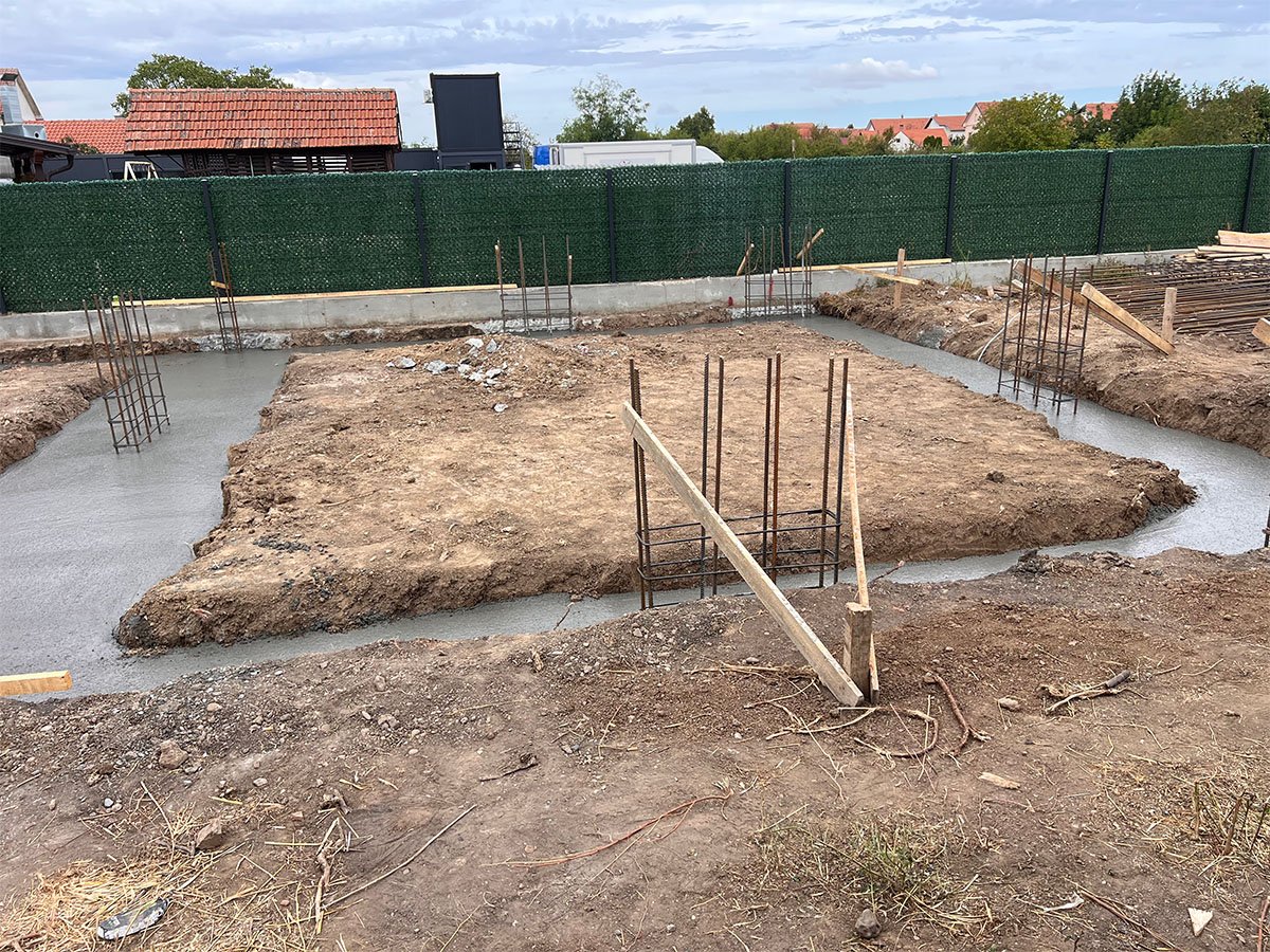 Izliven betonski temelj